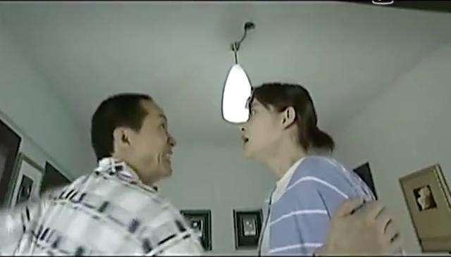 不要和陌生人说话在线观看,一部揭示人际交往心理的悬疑剧 第3张 不要和陌生人说话在线观看,一部揭示人际交往心理的悬疑剧 第3张